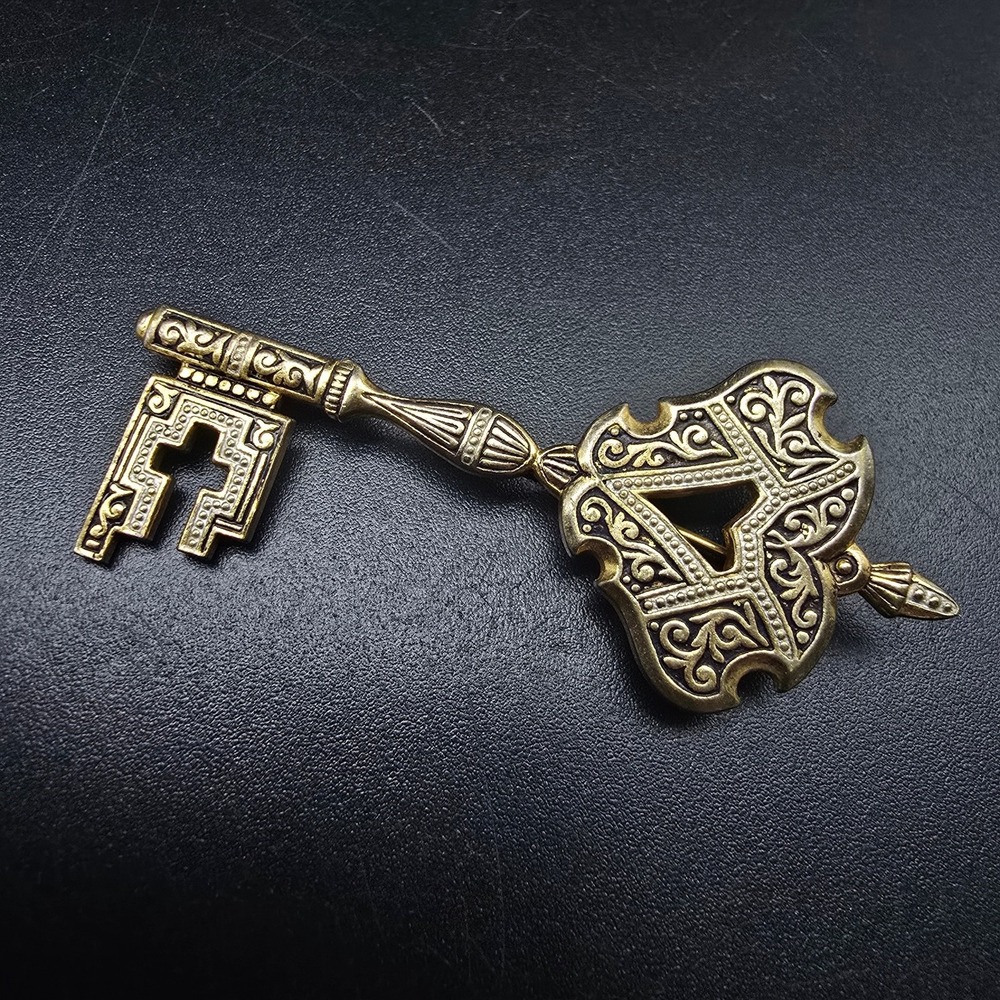 Damascene Skeleton Key Brooch Gold Tone Black Vintage Costume Jewelry